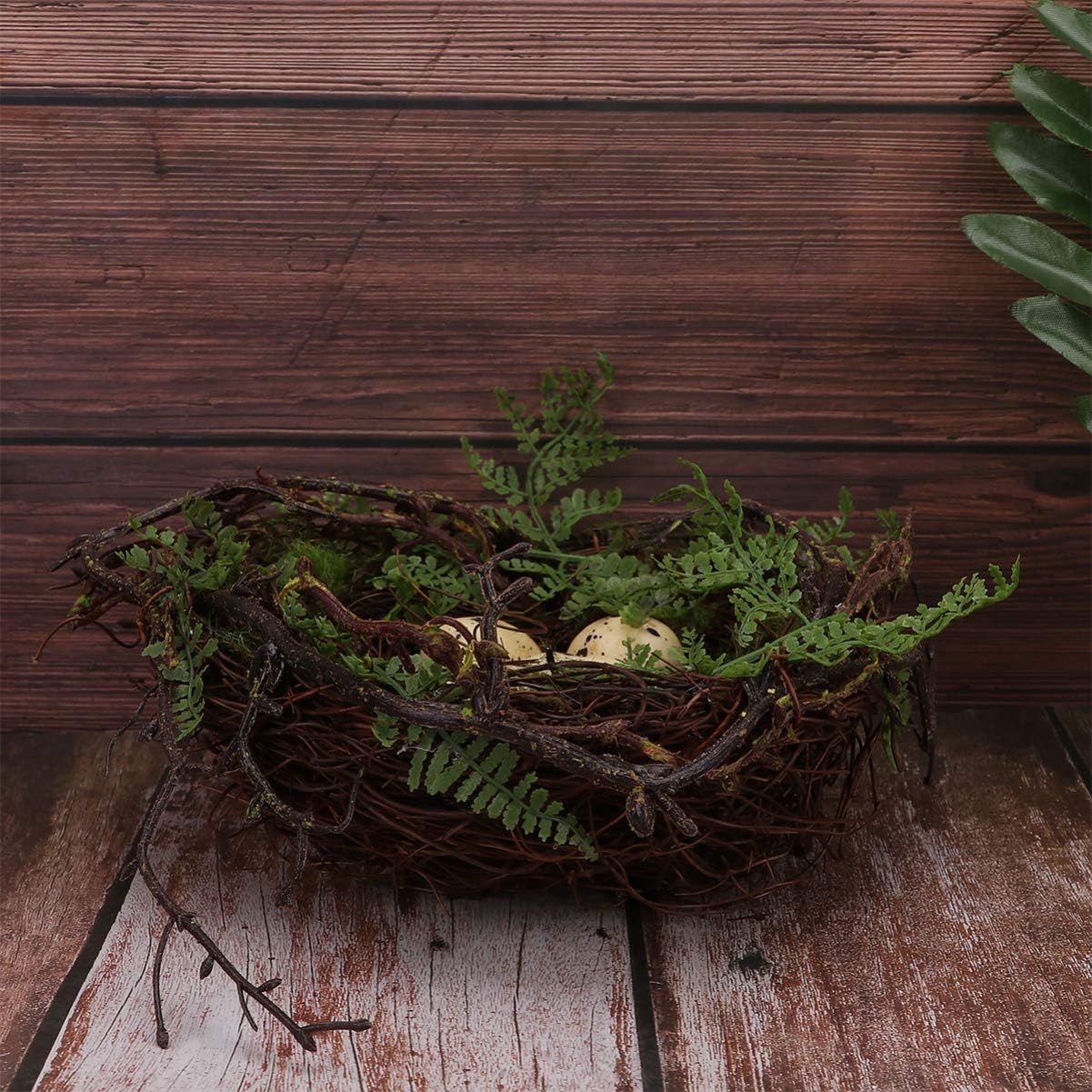20cm Decorative Bird Nest – Handwoven Twig Nest with Green Leaves and Artificial Eggs for Home & Garden Decor