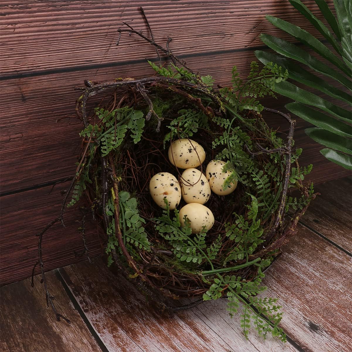 20cm Decorative Bird Nest – Handwoven Twig Nest with Green Leaves and Artificial Eggs for Home & Garden Decor